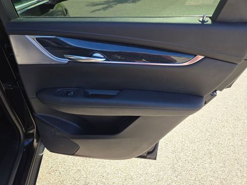 Used 2020 Cadillac XT5 Premium Luxury image 10