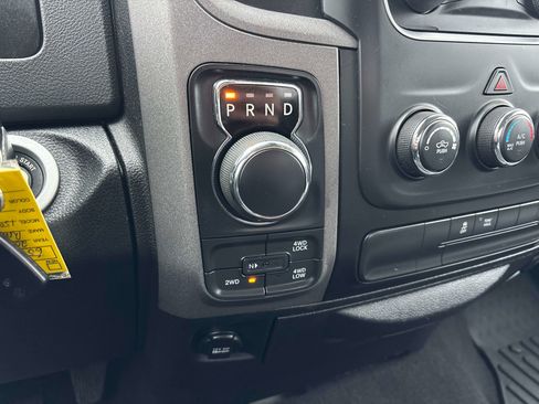 Used 2018 RAM 1500 Express w/ Express Value Package image 24