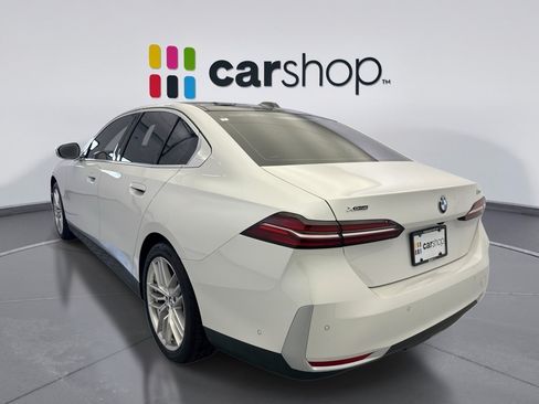 Used 2025 BMW 530i xDrive w/ Executive Package AWD/4WD image 3