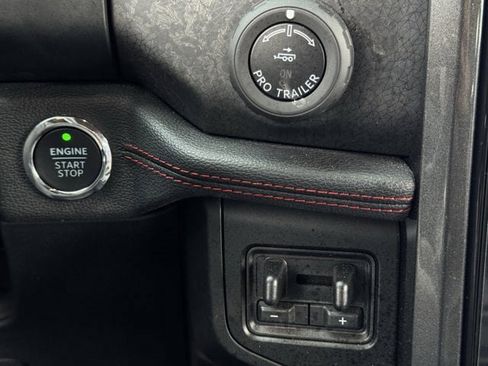 Used 2023 Ford Expedition Max Limited image 21