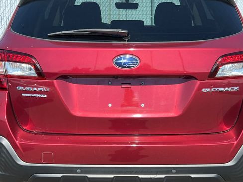 Used 2019 Subaru Outback 2.5i Limited AWD/4WD image 22
