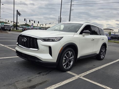 Used 2023 INFINITI QX60 Luxe FWD image 1