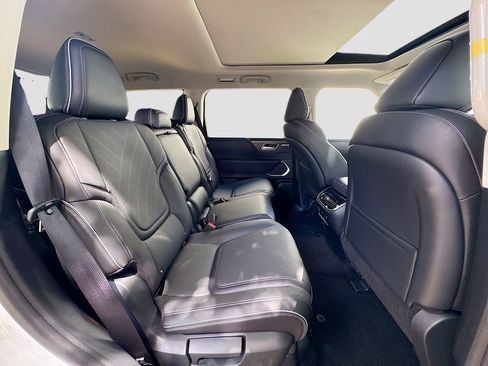 New 2026 INFINITI QX80 Luxe RWD image 30