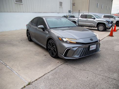 Used 2026 Toyota Camry XSE image 5
