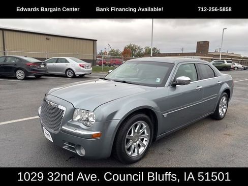Used 2006 Chrysler 300 C w/ Navigation & Sound Group II image 4