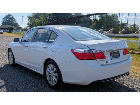 Used 2015 Honda Accord EX image 5