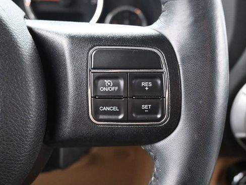 Used 2016 Jeep Wrangler Sahara w/ Connectivity Group image 15