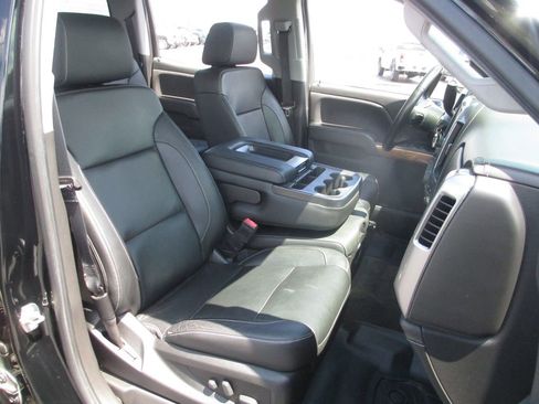 Used 2018 Chevrolet Silverado 1500 LTZ AWD/4WD image 22