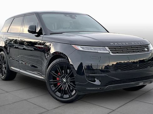Used 2024 Land Rover Range Rover Sport SE AWD/4WD image 3
