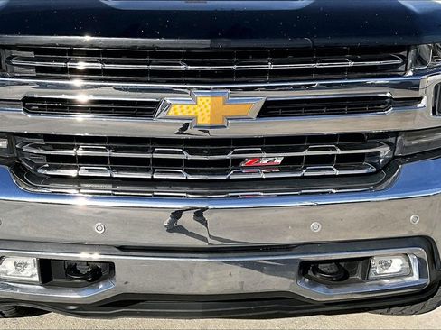Used 2019 Chevrolet Silverado 1500 LTZ w/ LTZ Plus Package image 30