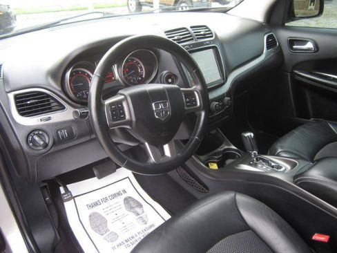 Used 2017 Dodge Journey Crossroad FWD image 10
