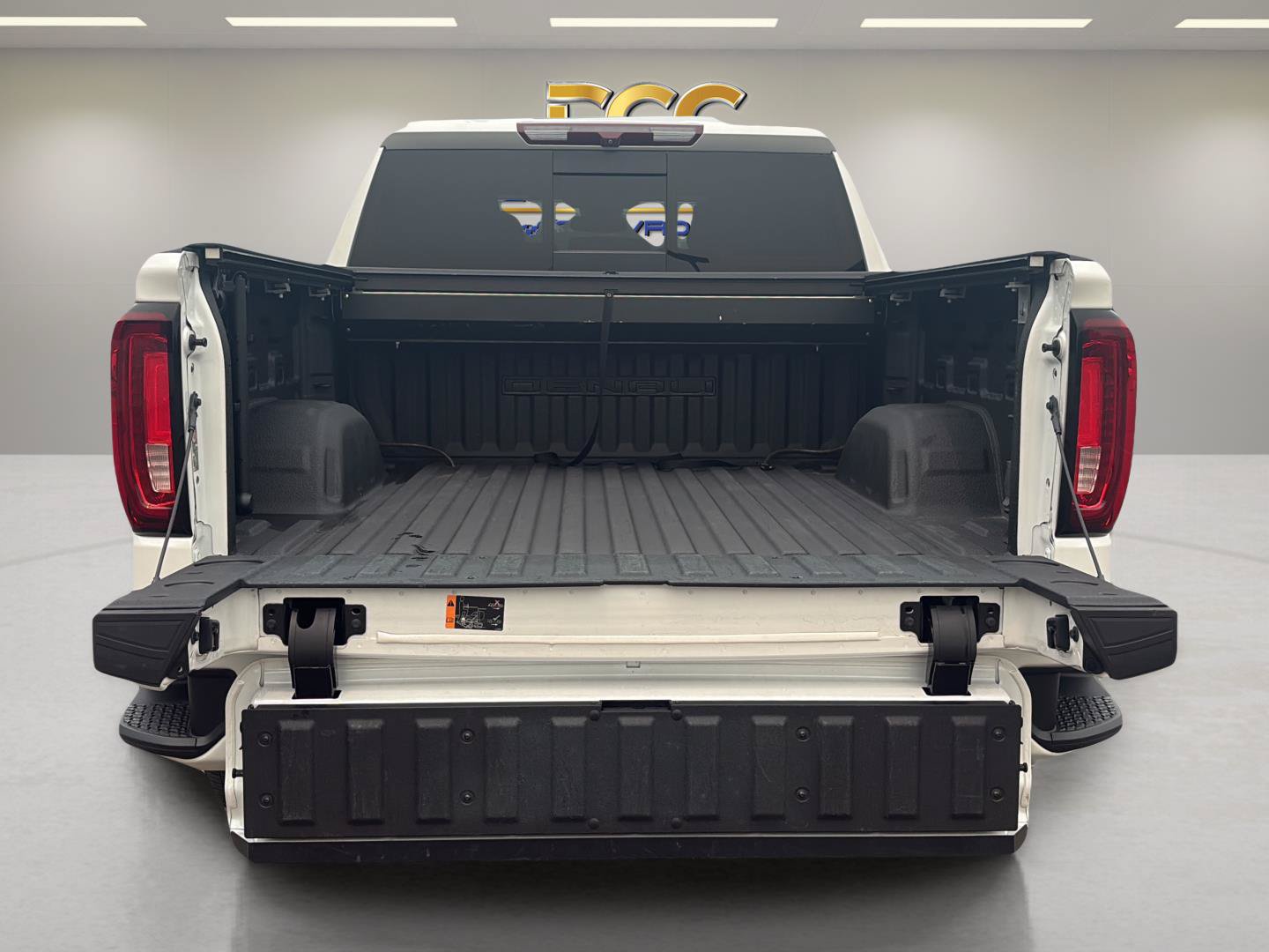 Used 2022 GMC Sierra 1500 Denali AWD/4WD image 10