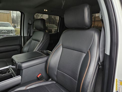 Used 2025 Ford F250 Lariat w/ Chrome Package image 12