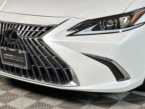 Certified 2025 Lexus ES 350 w/ Premium Package image 3