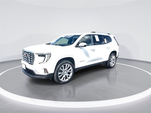 Used 2024 GMC Acadia Denali w/ Super Cruise Package image 4