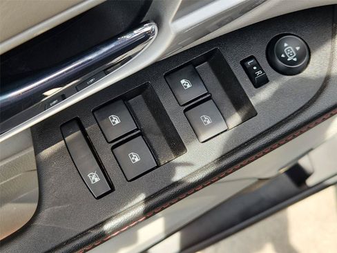 Used 2014 GMC Terrain SLE FWD image 19