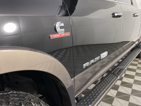 Used 2022 RAM 3500 Limited image 9