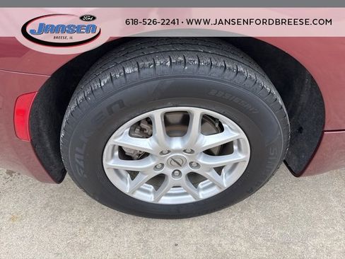 Used 2021 Chrysler Voyager Lxi image 7