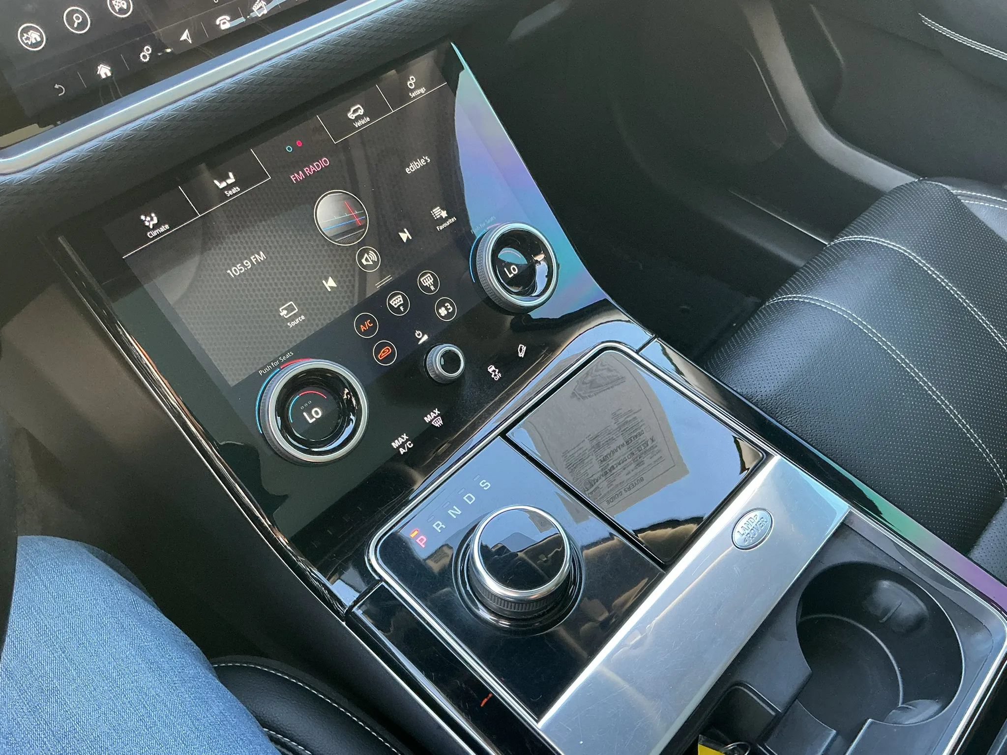 Used 2019 Land Rover Range Rover Velar S AWD/4WD image 22
