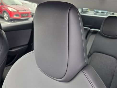 Used 2026 Tesla Model Y 2WD image 21