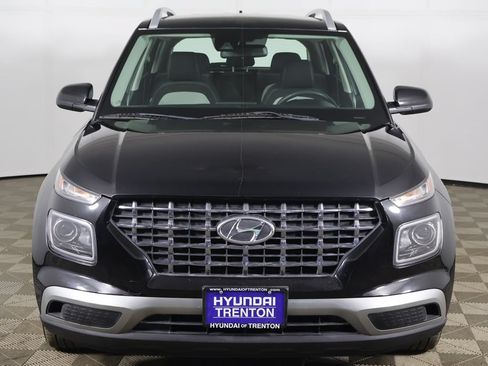 Used 2020 Hyundai Venue SEL FWD image 8