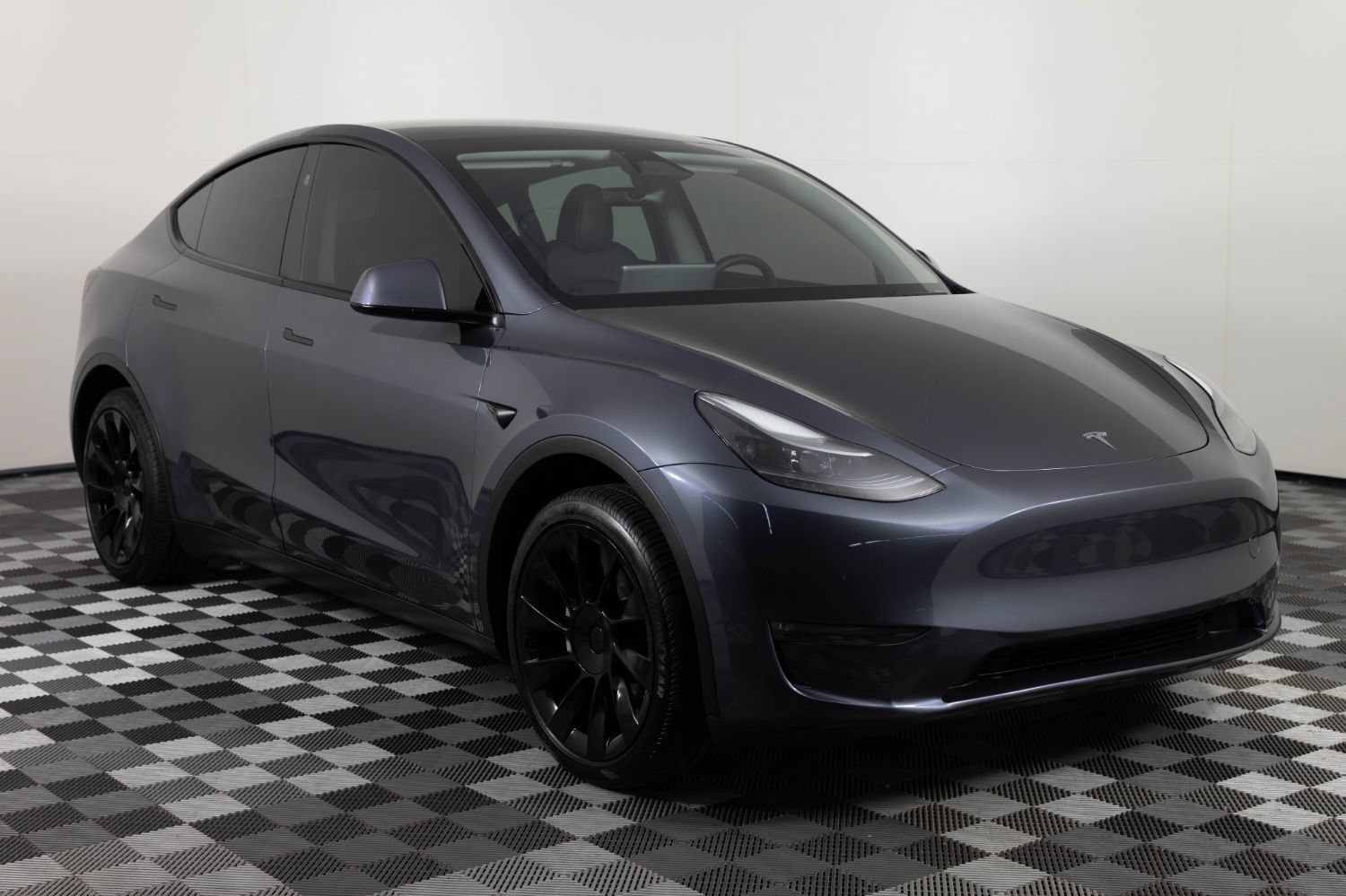 Used 2023 Tesla Model Y Long Range AWD/4WD image 10