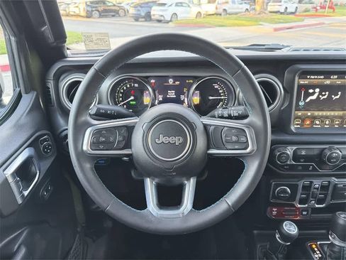 Used 2023 Jeep Wrangler Unlimited Rubicon 4xe image 12