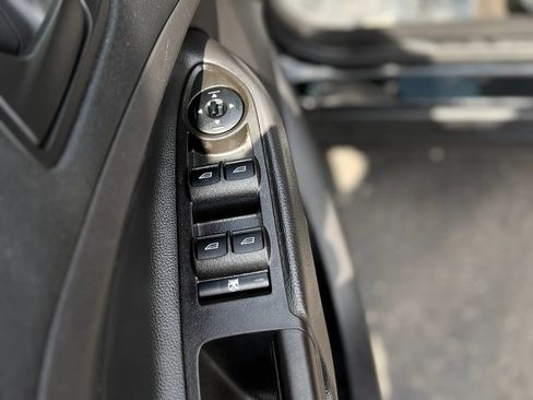Used 2017 Ford Escape S FWD image 32