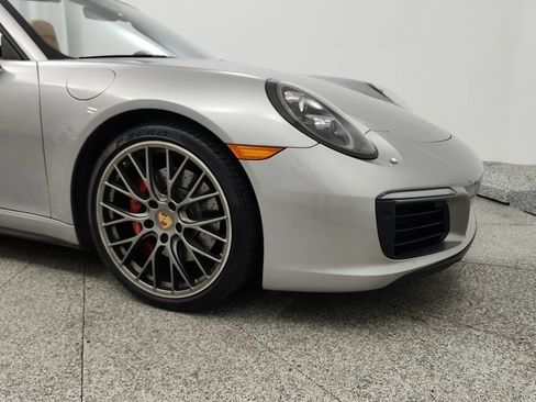 Used 2017 Porsche 911 Carrera 4S AWD/4WD image 27