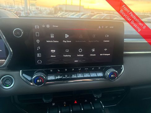 Used 2024 GMC Canyon Denali image 20