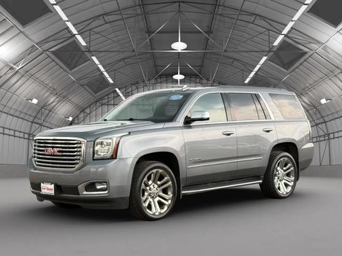 Used 2018 GMC Yukon SLT w/ Premium Edition AWD/4WD image 3
