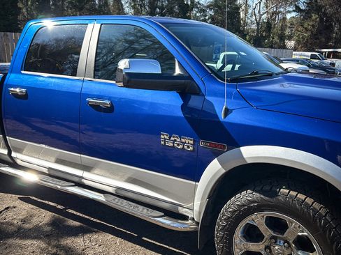 Used 2014 RAM 1500 Laramie image 14