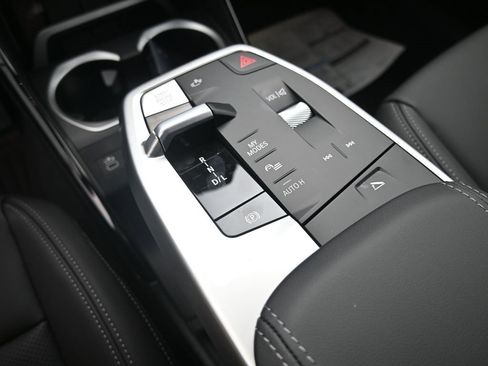 New 2026 BMW X1 xDrive28i w/ Convenience Package image 16