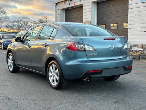 Used 2011 MAZDA MAZDA3 i Touring image 4