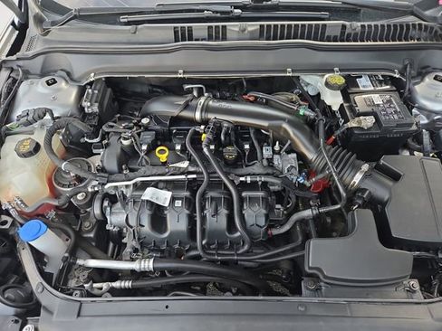 Used 2020 Ford Fusion SE AWD/4WD image 30