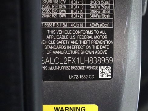 Used 2020 Land Rover Discovery Sport SE R-Dynamic image 26