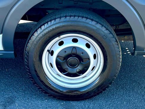 Used 2018 Ford Transit 250 130 Low Roof image 9