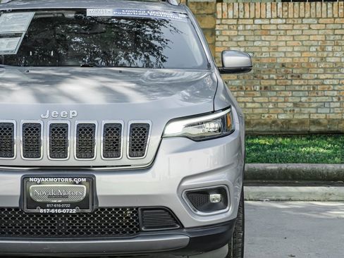 Used 2020 Jeep Cherokee Limited image 60