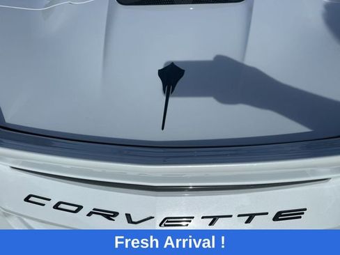 Used 2022 Chevrolet Corvette Stingray Premium Conv w/ Z51 Performance Package RWD image 12