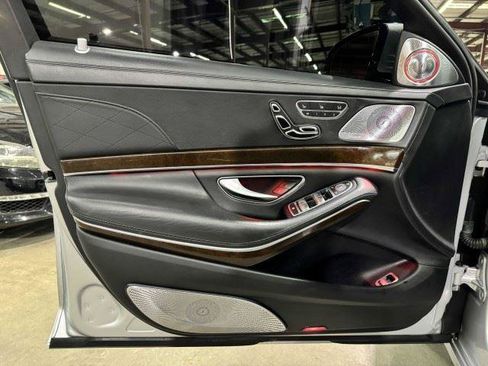 Used 2016 Mercedes-Benz Maybach S 600 image 31