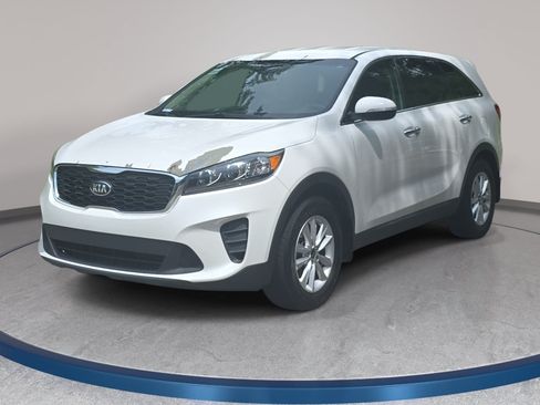 Used 2019 Kia Sorento FWD image 1