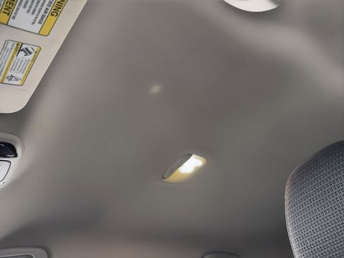 Used 2022 Subaru Outback Premium image 18