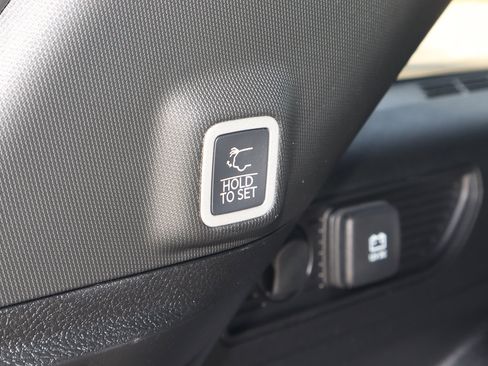 New 2025 Jeep Grand Cherokee Laredo X w/ Luxury Tech Group I image 17