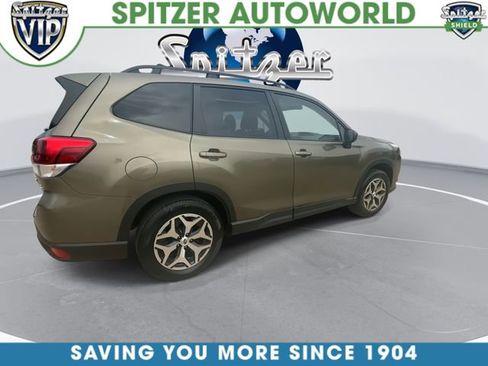 Used 2023 Subaru Forester Premium image 9