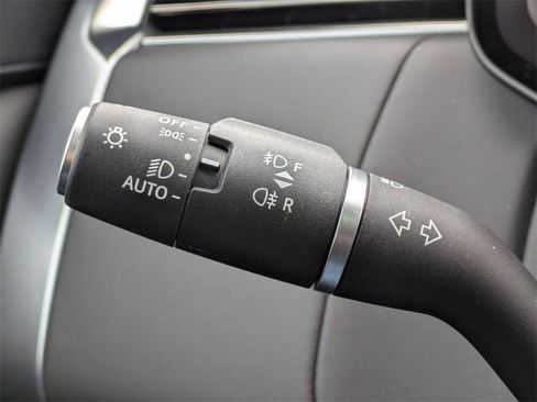 Used 2023 Land Rover Range Rover SE image 27