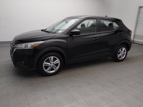 Used 2024 Nissan Kicks S FWD image 2
