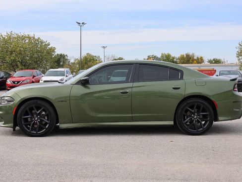 Used 2022 Dodge Charger R/T w/ Blacktop Package image 8