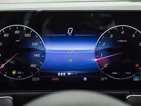 New 2026 Mercedes-Benz GLB 250 4MATIC image 11