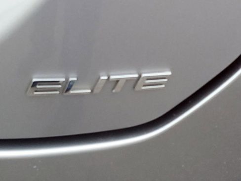 Certified 2023 Honda Pilot Elite image 8