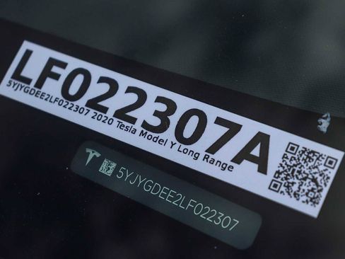 Used 2020 Tesla Model Y Long Range image 27